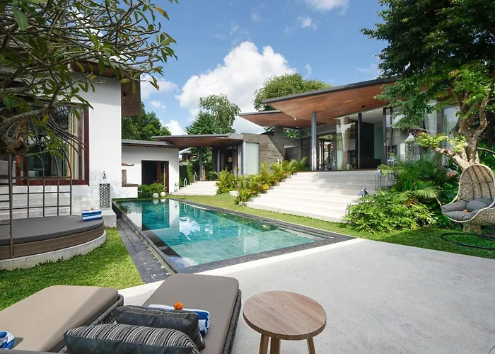 De Prestigio Berawa Villa *