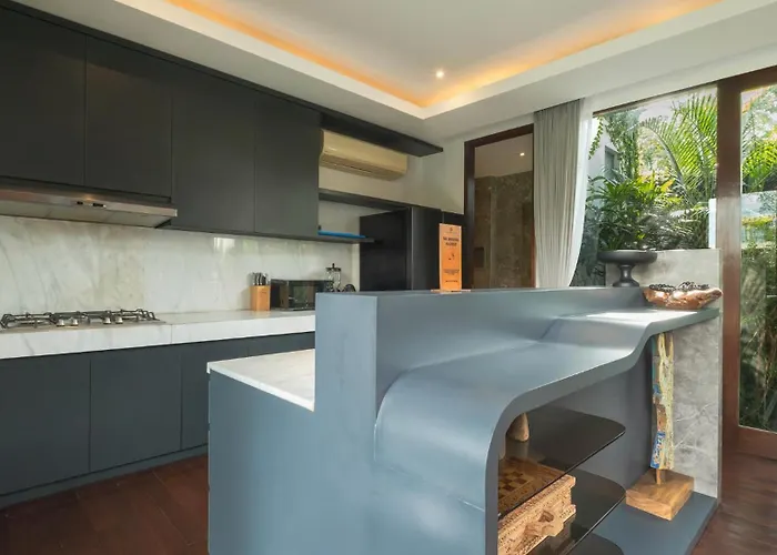 De Prestigio Berawa Villa *